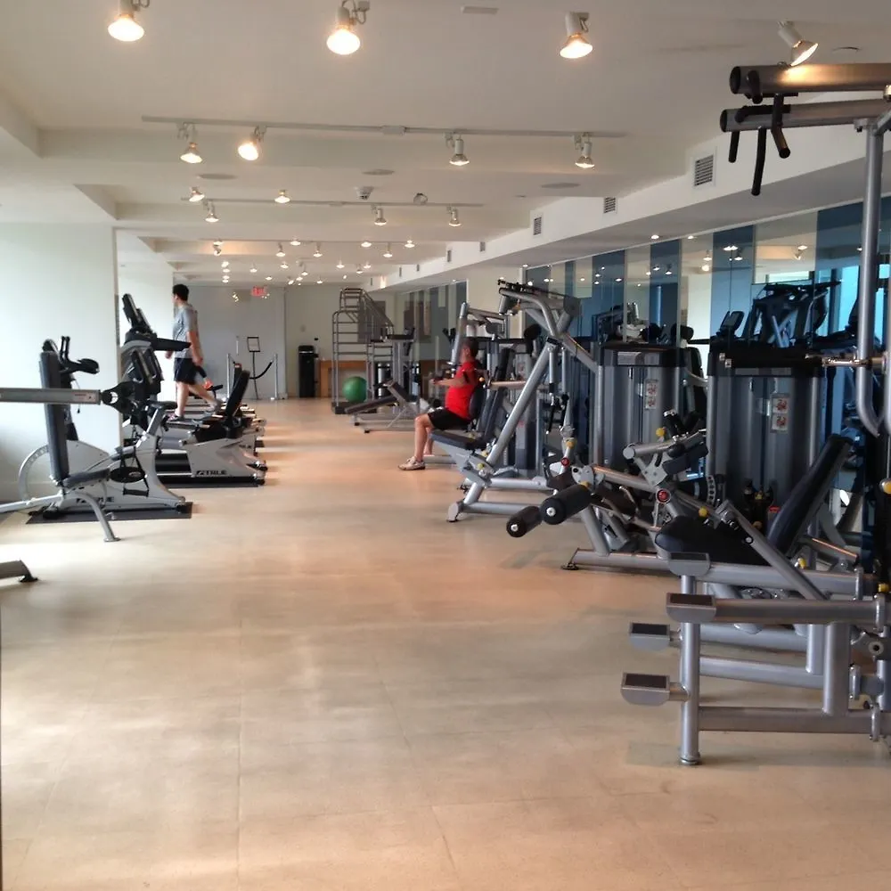 1 Hotel Toronto 5*,
