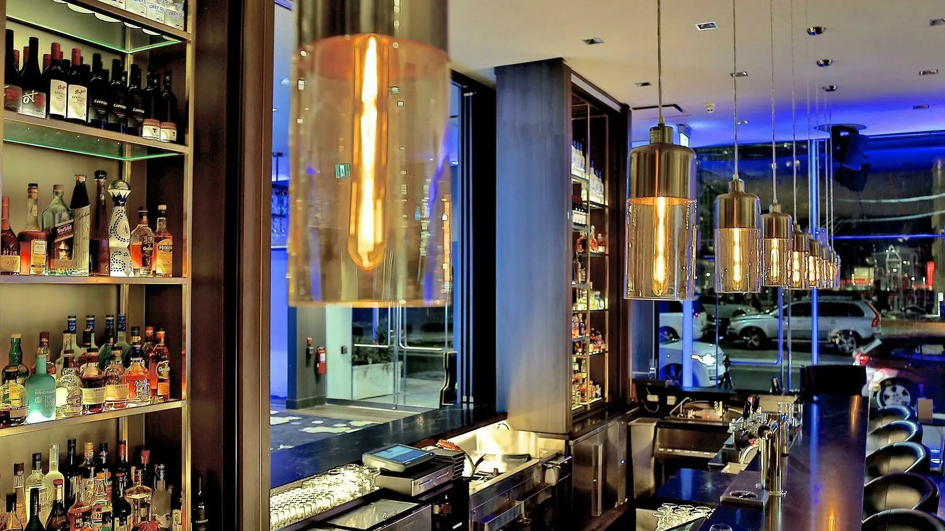 *****  1 Hotel Toronto Canada