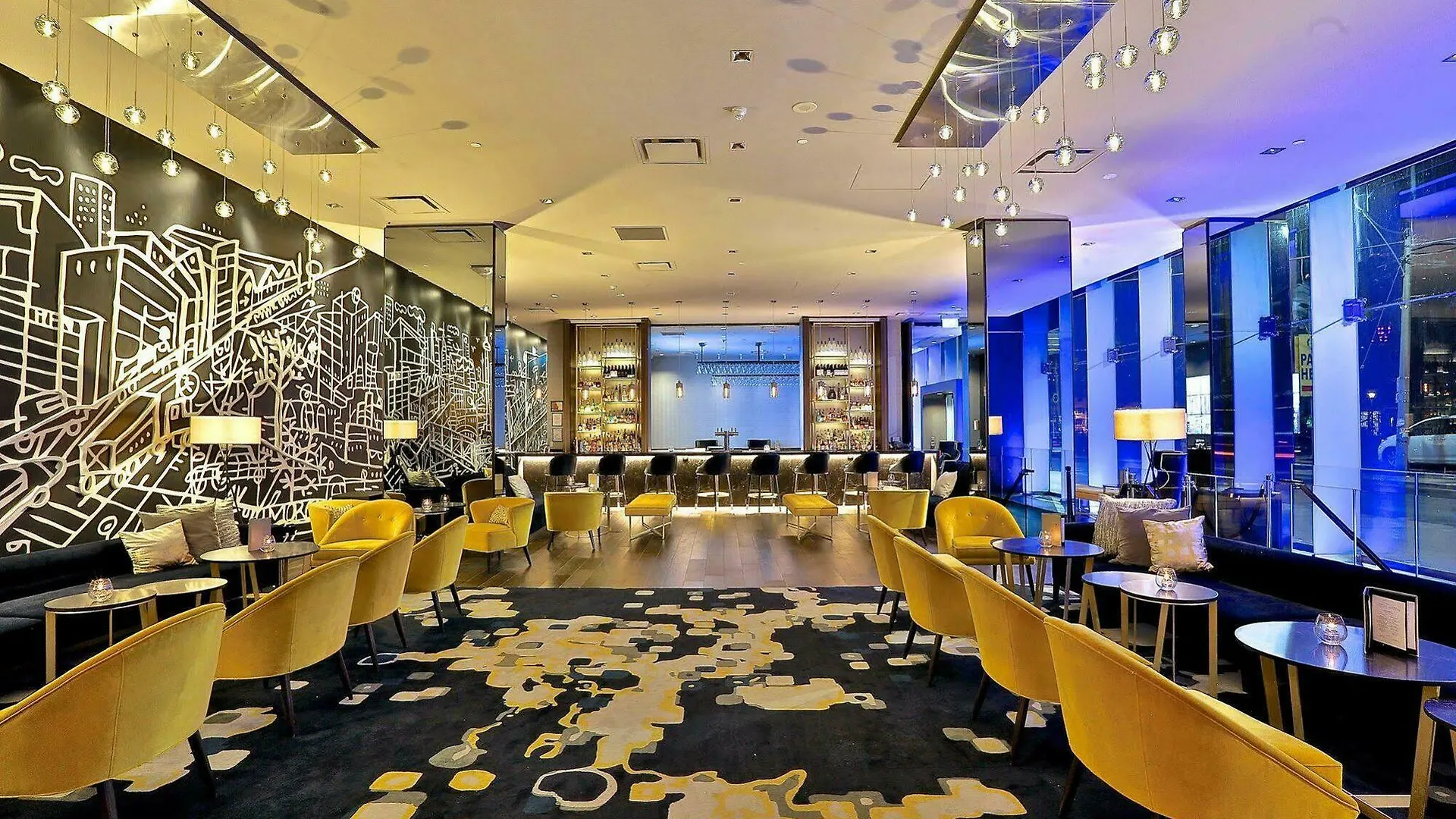 1 Hotel Toronto 5*,